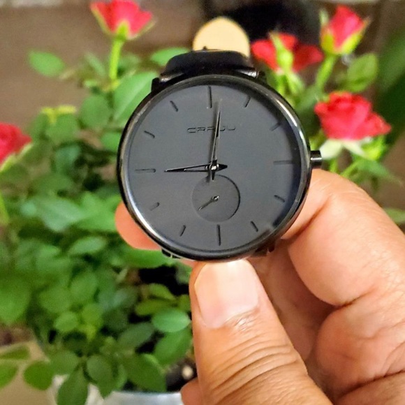 NWT Mens Watches Ultra-Thin Minimalist Waterproof, black or gold hands, NEW!